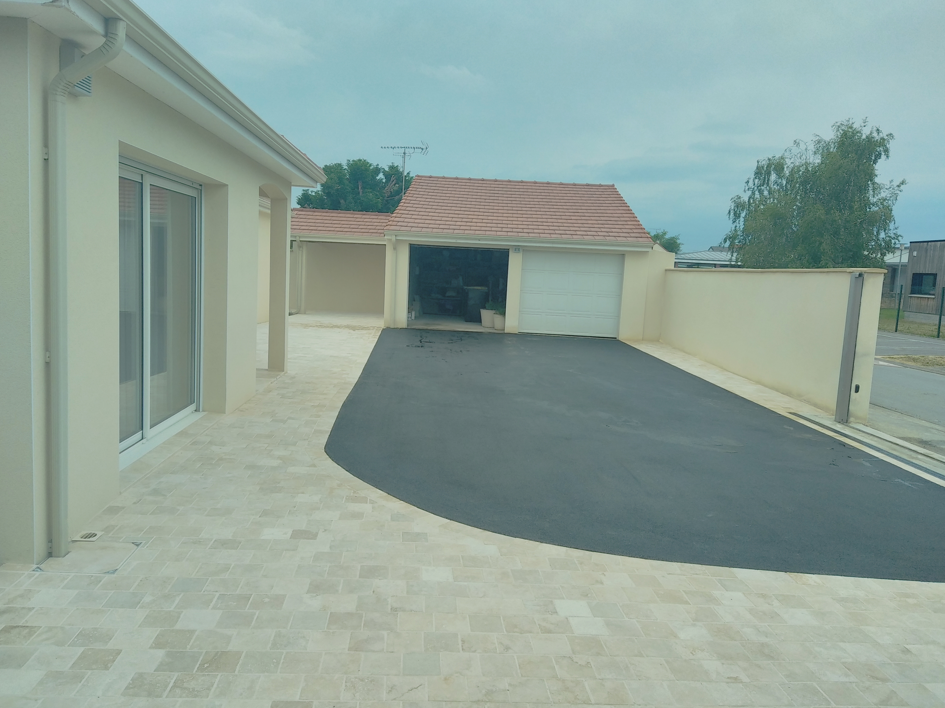 Bannière JTP entrée de garage / parking